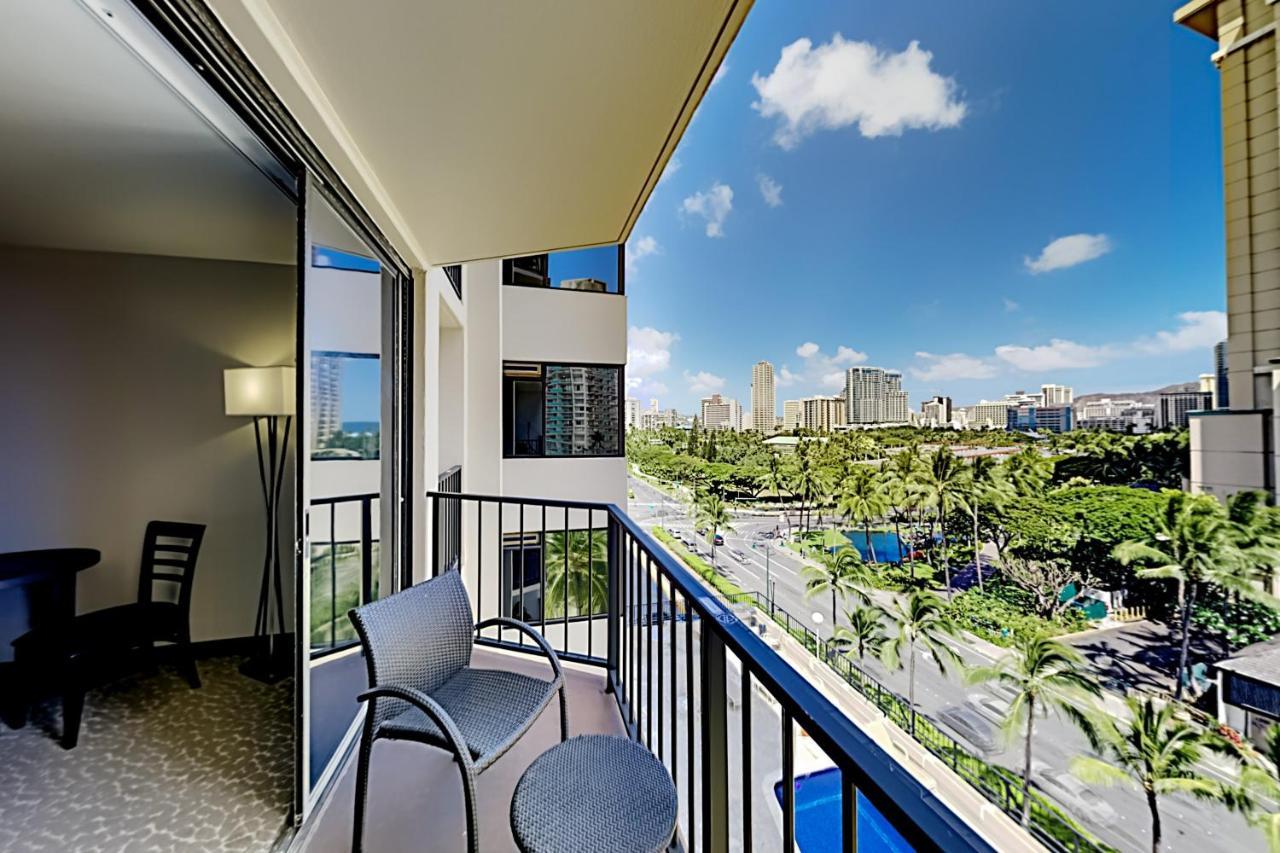 ホノルルAqua Palms Waikiki Ocean View Lanai Parking Includedアパートメント エクステリア 写真