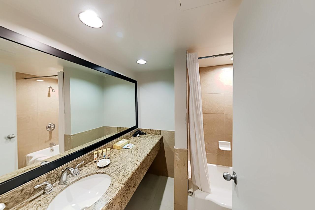 ホノルルAqua Palms Waikiki Ocean View Lanai Parking Includedアパートメント エクステリア 写真
